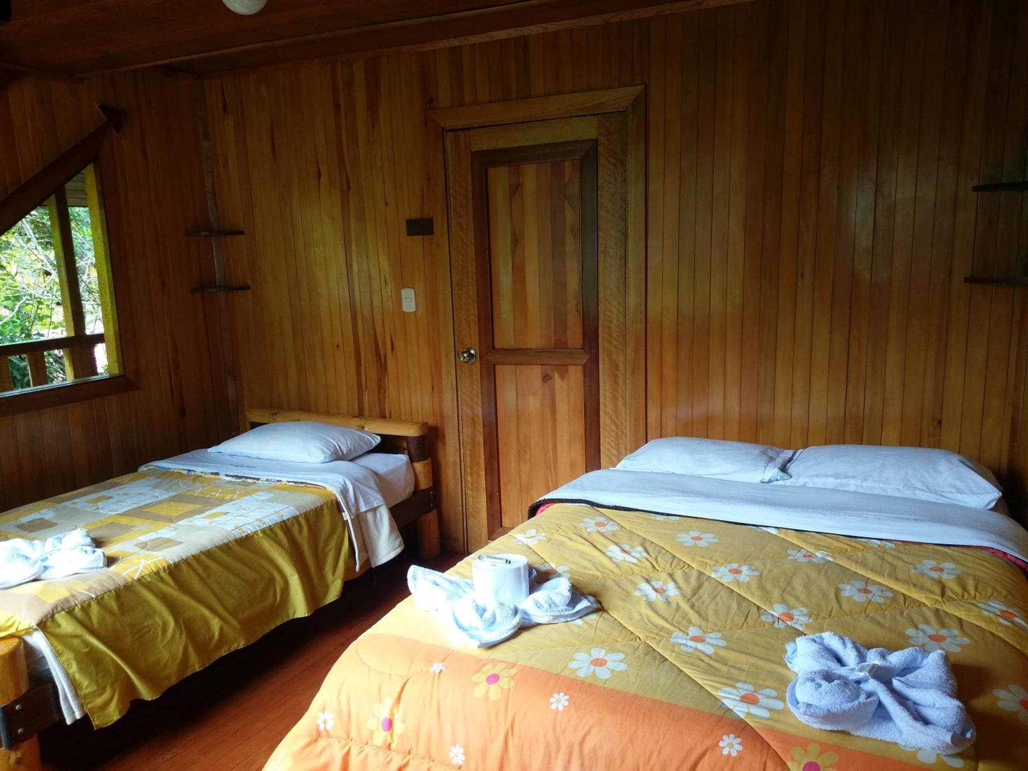 Villa Refugio De Orquideas à Oxapampa Extérieur photo