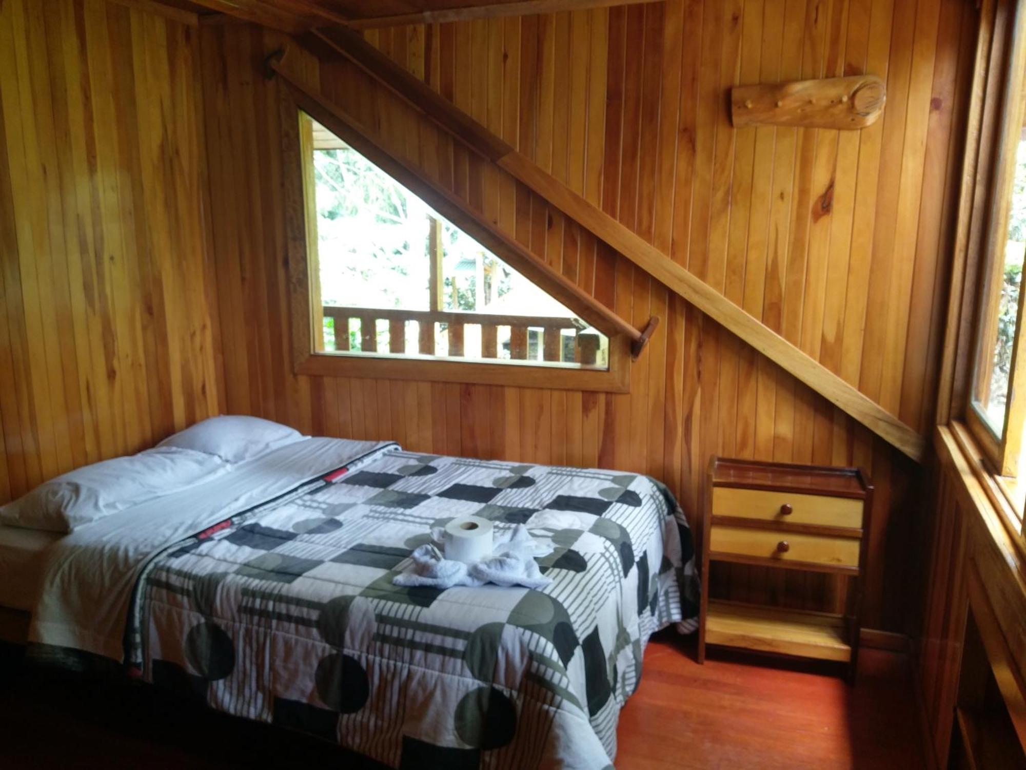 Villa Refugio De Orquideas à Oxapampa Extérieur photo