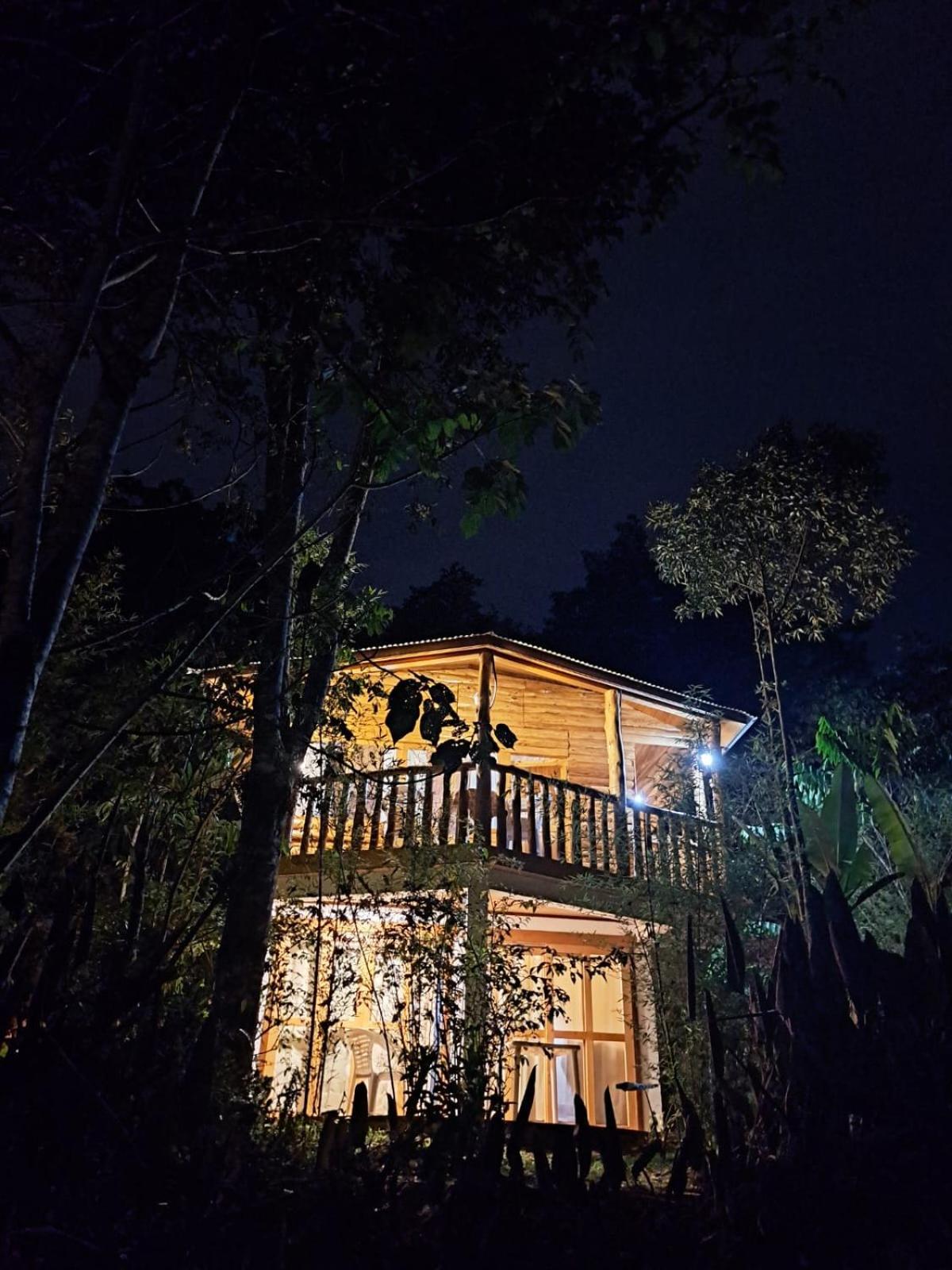 Villa Refugio De Orquideas à Oxapampa Extérieur photo