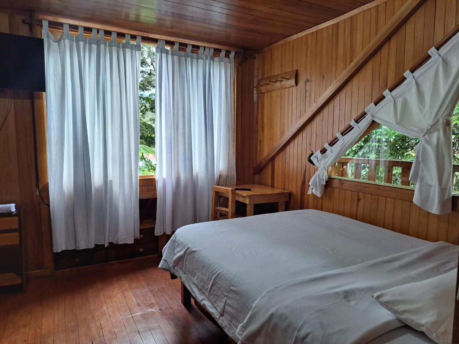 Villa Refugio De Orquideas à Oxapampa Extérieur photo